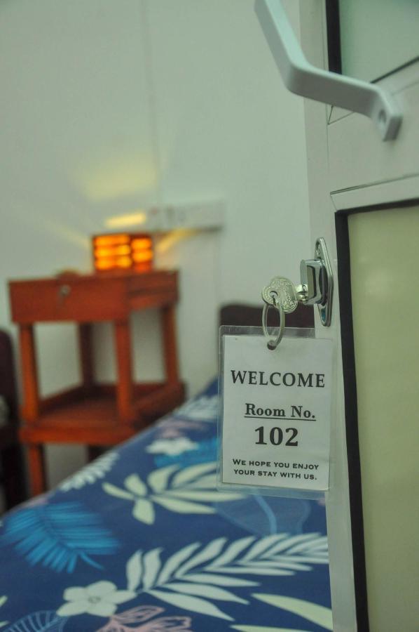 Inn Airport Tourist